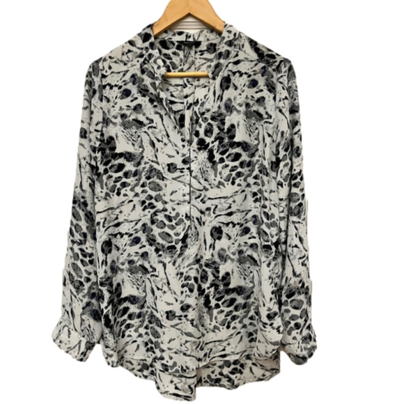 RW & CO. Animal print blouse. Long sleeve long torso tunic top Subtle Sexy Large - Picture 1 of 10